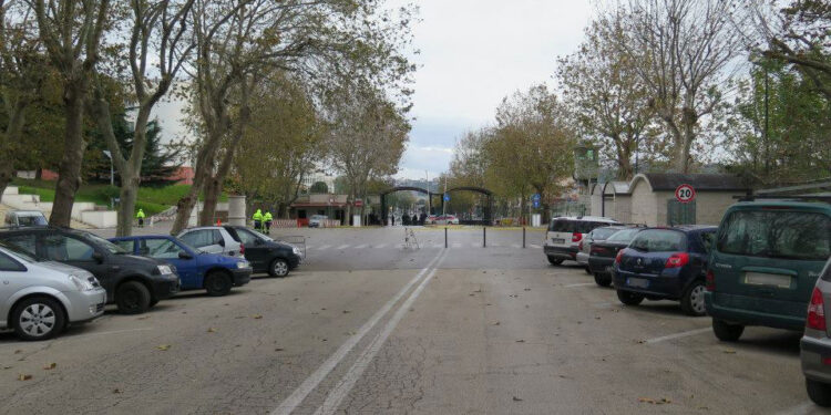 FdI Napoli: «Un centro di prima accoglienza in area ex Nato di Bagnoli per cittadini dei Campi Flegrei»