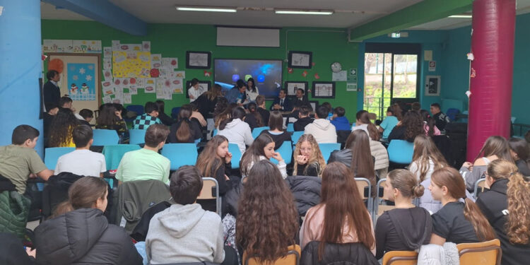 Napoli, consegnate borse di studio in onore delle vittime della Shoah