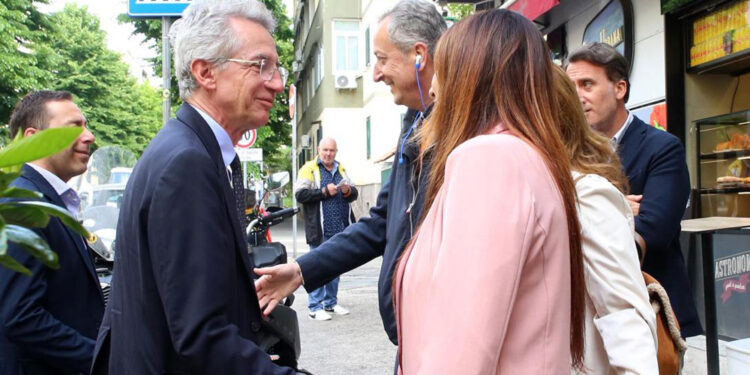 Celebrati gli 80 anni di attività del Bar Roma, pezzo storico di Napoli