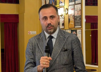 Longobardi: gravissimi disagi all’istituto De Filippo di Napoli, solidarietà alle docenti e alle mamme