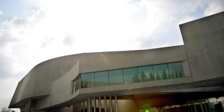 Una nuova mostra sul Futurismo, “né di destra, né di sinistra”