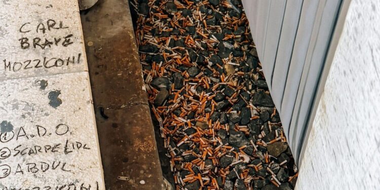 Carl Brave torna a sorpresa con l’ep Mozziconi