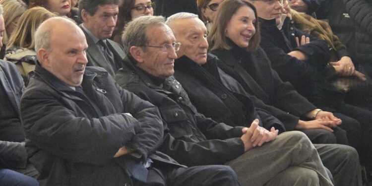 Per il libro di Bocchino su Meloni mezzo governo, in platea anche Fini e Pascale