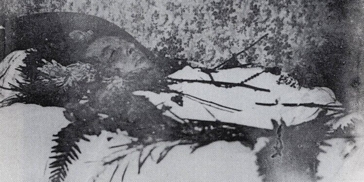 Oscar Wilde e la foto sul letto di morte, record all’asta