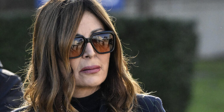 Le opposizioni presentano la mozione sfiducia su Santanchè, ‘si discuta subito’