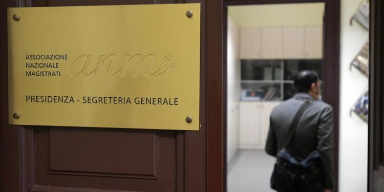 Anm, magistrata si dimette da Pari opportunità per ‘quota azzurra’