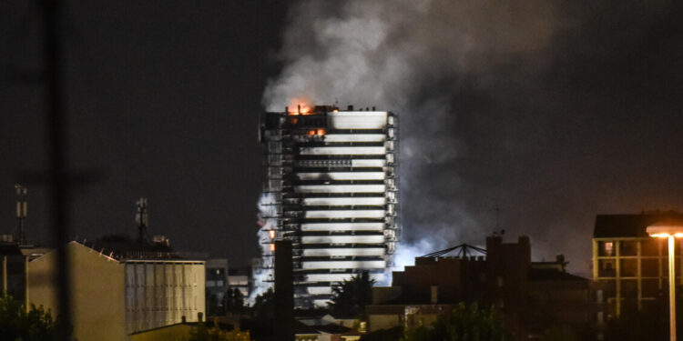 Maxi rogo della Torre dei Moro, 9 condanne fino a 3 anni