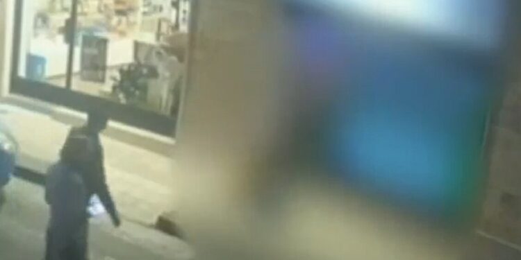 Non va in ospedale dopo aggressione e muore il giorno dopo, un arresto