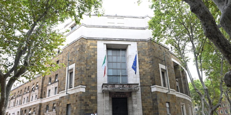 Urso, ‘mi auguro al prossimo Cdm interventi sul caro-carburanti’