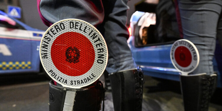 Erano in sette a bordo dell’auto su cui ha perso la vita un 30enne