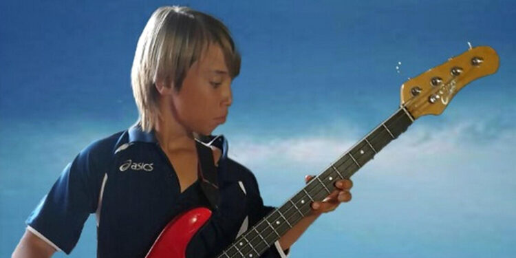 Indagati per stalking 4 compagni di classe del 14enne suicida a Latina