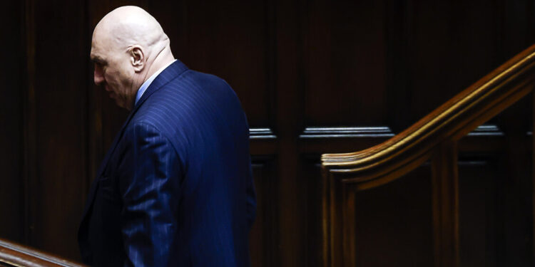 Patuanelli (M5s), Crosetto si dimetta, è questione istituzionale