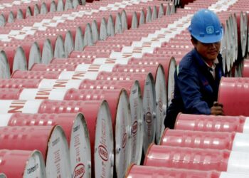 Petrolio e gas in netto calo, Wti a 95 dollari