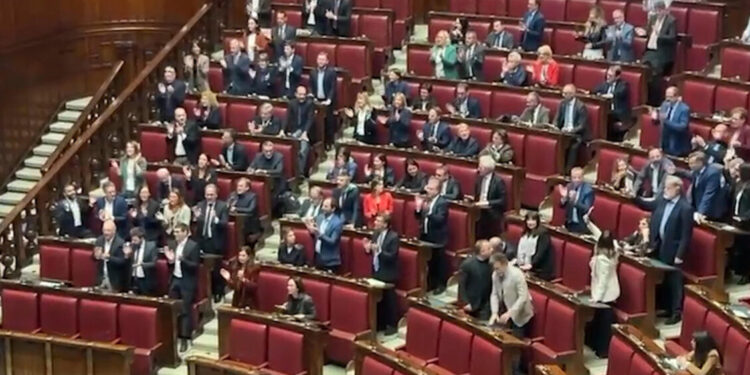 Caso Flotilla arriva alla Camera, le opposizioni chiedono informativa di Meloni