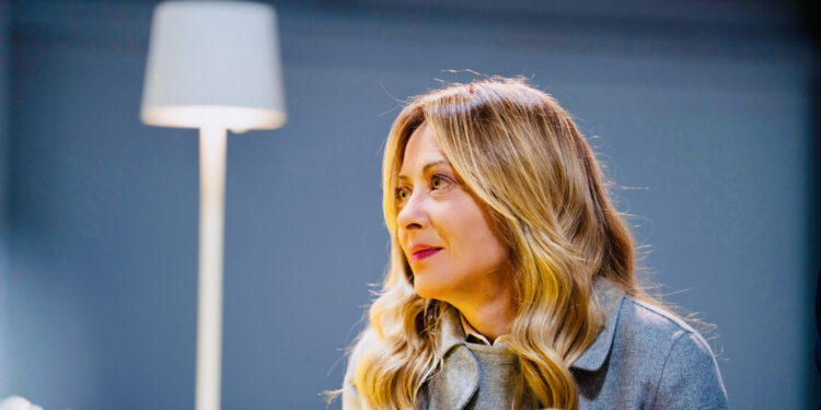 La premier incassa le bordate, ‘nessuna sudditanza’