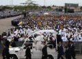 Il Papa, ‘Angola paese bellissimo ma ferito dalla guerra’