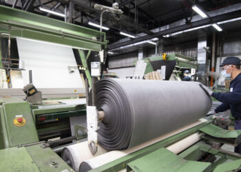 Eurostat, in Italia l’occupazione sale al 62,5% ma è l’ultima in Ue