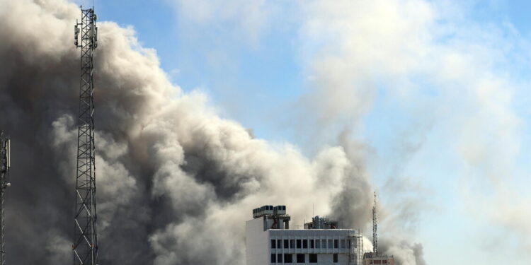 In due settimane 1,3 miliardi di dollari di danni climatici da guerra in Iran