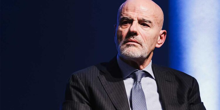 Eni: utile netto 1° trimestre supera attese a 1,3 miliardi euro