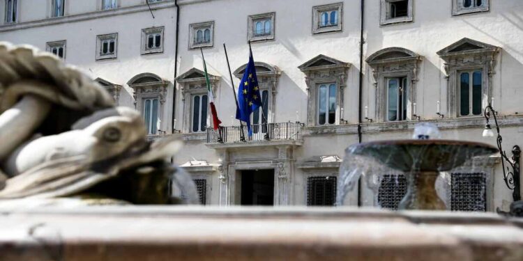 Golden Power su Pirelli, il socio cinese minaccia azioni legali: “Misure discriminatorie”