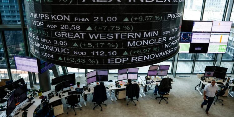 Spread Btp-Bund a 90 punti base, rendimenti in crescita a causa della guerra