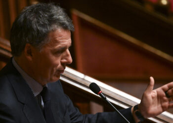 Renzi, se il centrosinistra non si divide è davanti al centrodestra