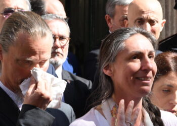 Avvocati famiglia del bosco, ‘nessun contratto con Netflix’
