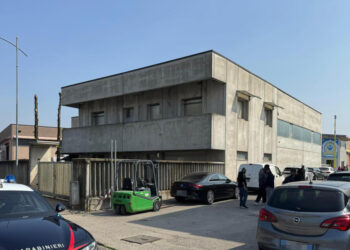 Duplice omicidio, un testimone ‘il killer si è inginocchiato e poi ha sparato’