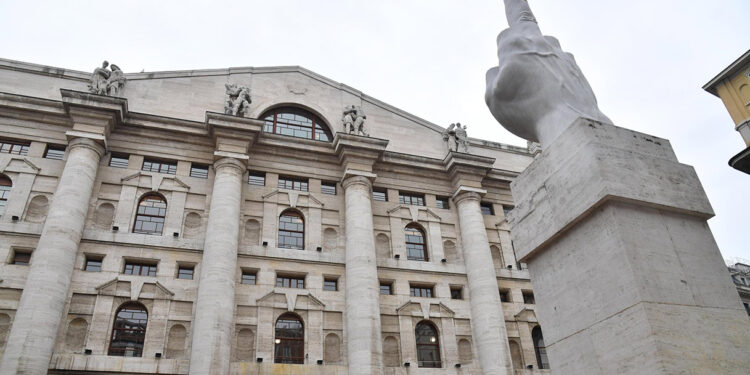 Borse europee: ultima seduta in rosso in attesa riunioni banche centrali