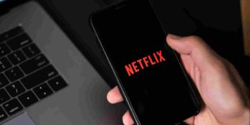 Netflix: risultati trimestre deludono. Il co-fondatore esce di scena