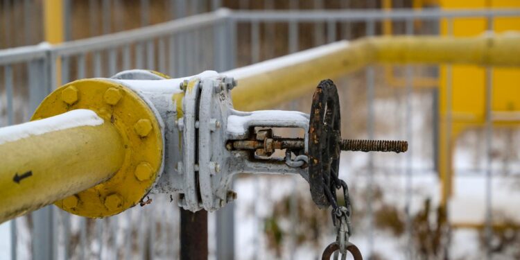 Quante riserve di gas ha l’Italia, crisi bollette in crescita: cosa ci attende