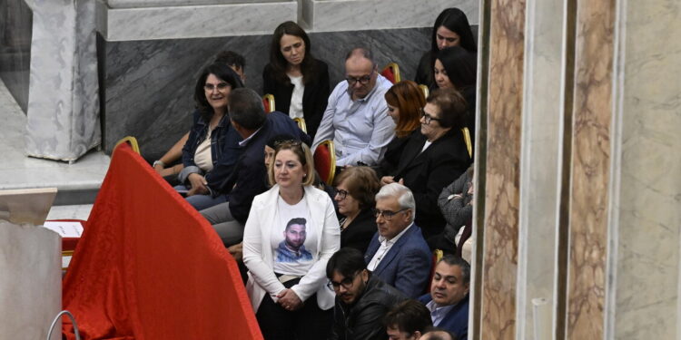 I familiari delle vittime della Terra dei fuochi al Papa, ‘lui la nostra speranza’