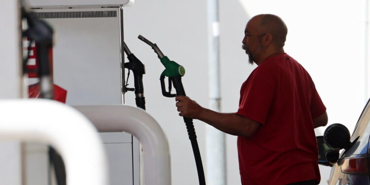 Cna, col caro-energia impatto sopra i mille euro sulle famiglie e -2% investimenti