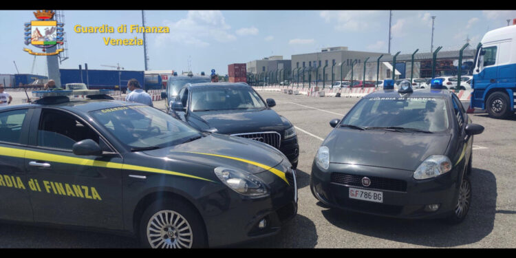 Frode e riciclaggio negli Emirati arabi, imprenditore arrestato a Venezia