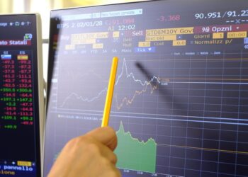 Effetto tregua sui rendimenti dei titoli di stato, spread a 71,9 punti