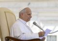 Il Papa ai vescovi italiani, ‘serve il coraggio di parrocchie accoglienti’