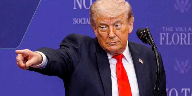 Dazi Usa al 25% sulle auto europee, Trump va allo scontro commerciale con l’Ue