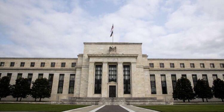 Fed, l’inflazione fa paura: funzionari pronti a nuovi rialzi tassi