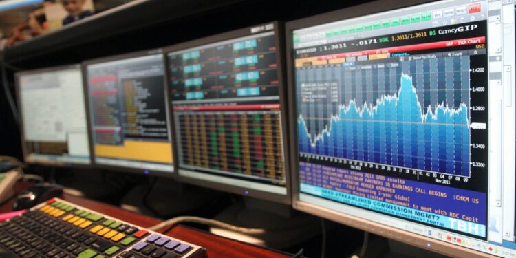 Spread Btp-Bund a 71 punti base alla vigilia delle ultime aste di maggio