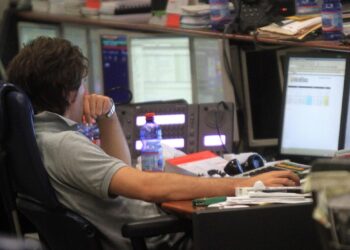 Spread Btp-Bund in risalita a 77 punti base, rendimenti in crescita al 3,86%