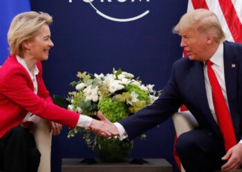 Accordo Usa-Ue, raggiunta l’intesa che sventa la minaccia dei dazi di Trump