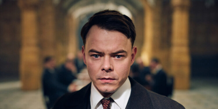 Peaky Blinders, la prima foto di Charlie Heaton nel nuovo capitolo della famiglia Shelby