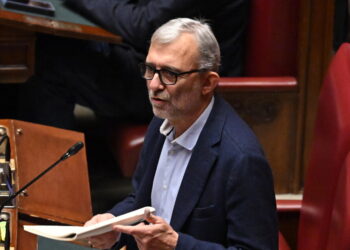 Giachetti si incatena in Aula, ‘qui finché non si sblocca Vigilanza Rai’