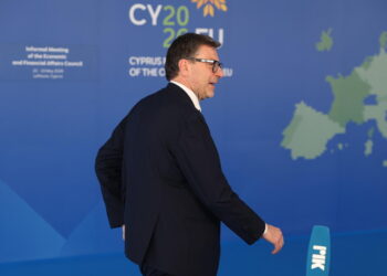 ‘Circostanze straordinarie chiedono risposte Ue, flessibilità sulla difesa’