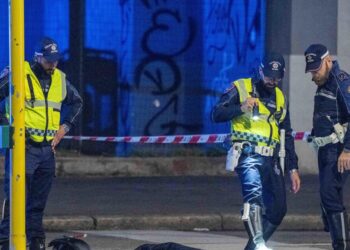 Senza patente si schianta in moto, morto un giovane, gravissimo l’amico