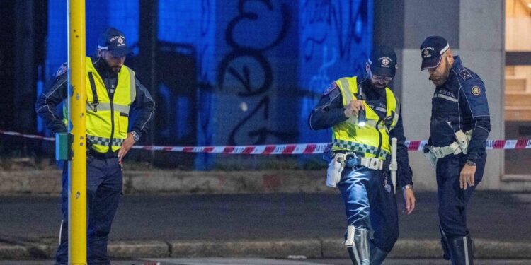 Senza patente si schianta in moto, morto un giovane, gravissimo l’amico