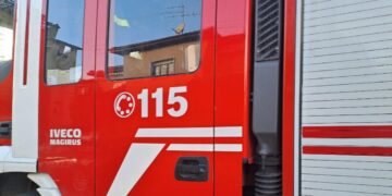 Dodicenne scomparso nel fiume Sesia dopo un tuffo, ricerche in corso