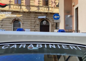 Ancora un morto sul lavoro, operaio schiacciato da pallet nel Siracusano
