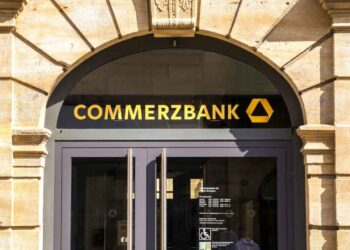 Risiko bancario, la BCE bacchetta Berlino: De Guindos difende l’offerta UniCredit