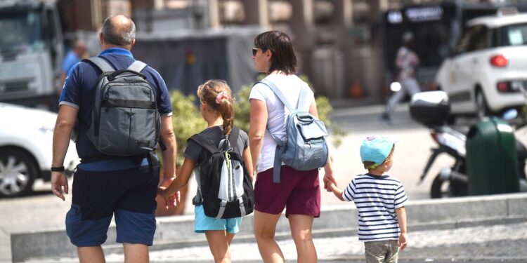 Istat fotografa crisi nascite, in 6,6 milioni desiderano figli ma rinunciano ad averli